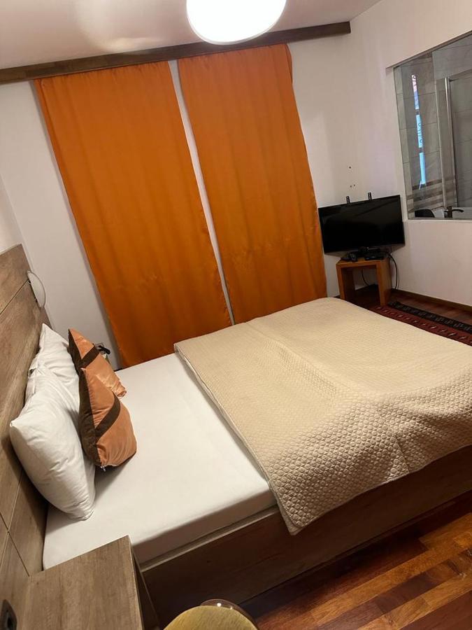 Apartments Prizreni Ngoại thất bức ảnh